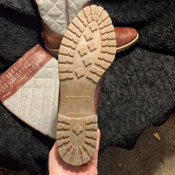 Boots - Picture 2 of 3